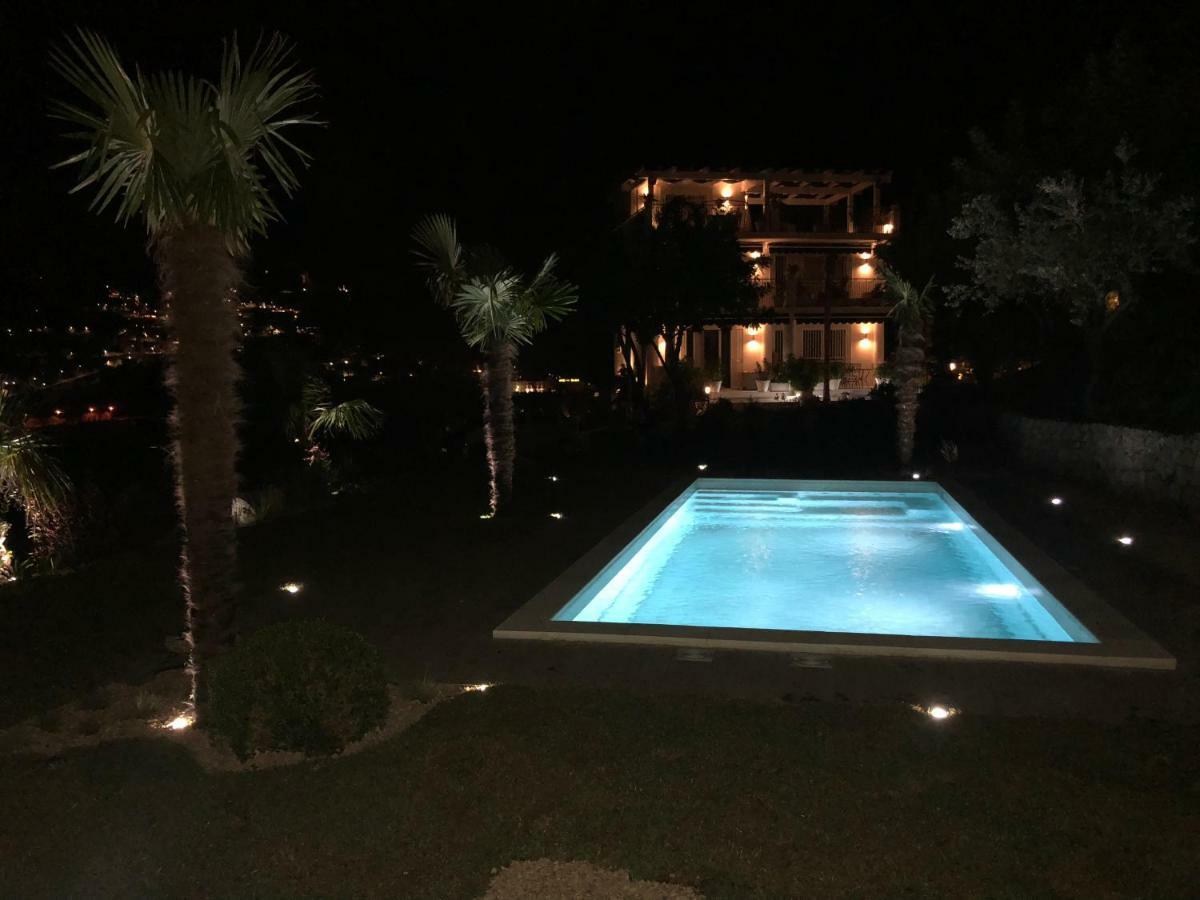 Villa Nina 2013 Appartamento Taormina Exteriör bild