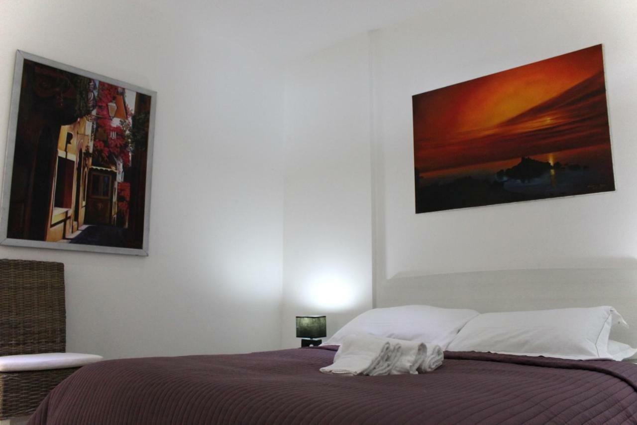 Villa Nina 2013 Appartamento Taormina Exteriör bild